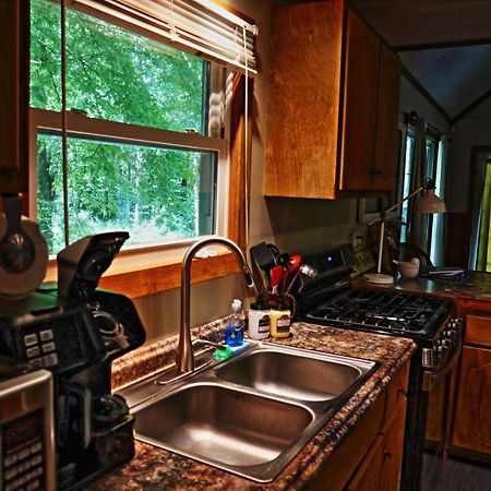 Our Private Wooded Cabin Chatham 외부 사진