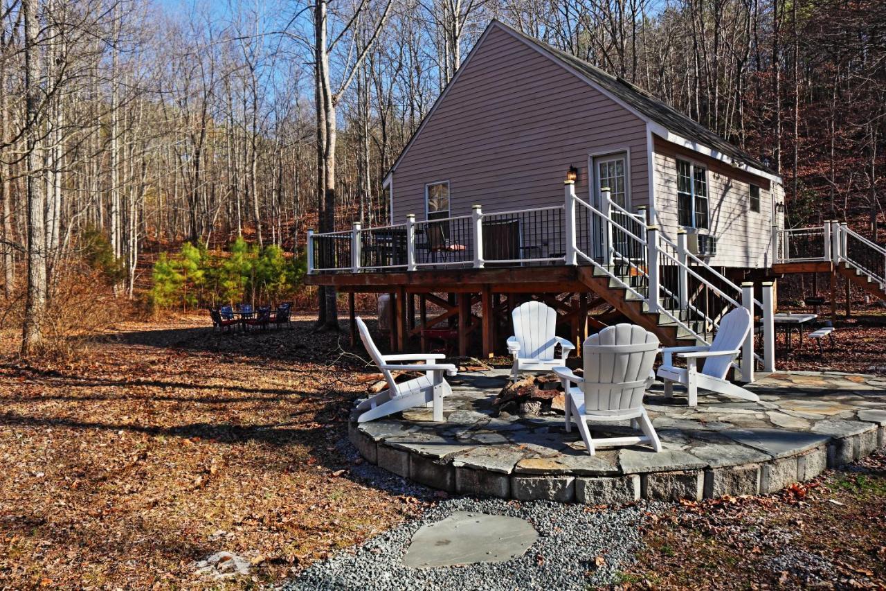 Our Private Wooded Cabin Chatham 외부 사진