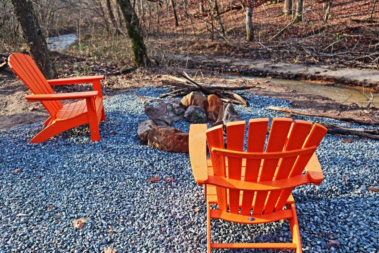 Our Private Wooded Cabin Chatham 외부 사진