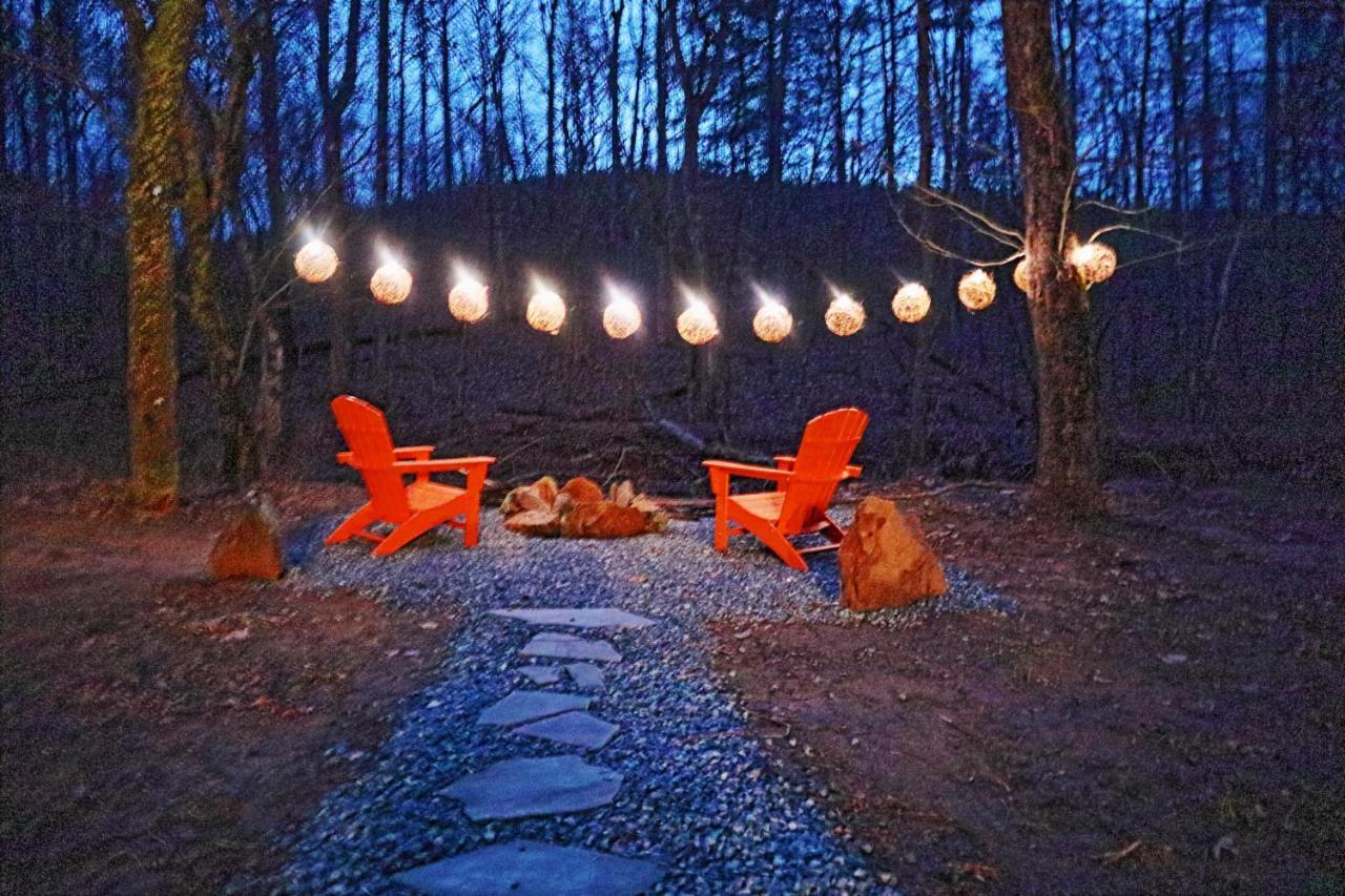 Our Private Wooded Cabin Chatham 외부 사진